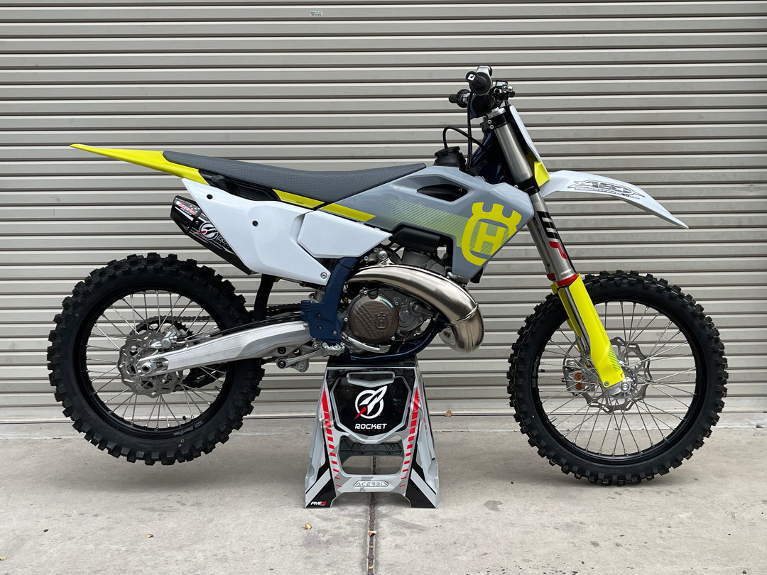 250-300 SX/XC 23-25, 250-300 TC/TE 23-25, 250-300 MC/EC 24-25 TBI Slip-On