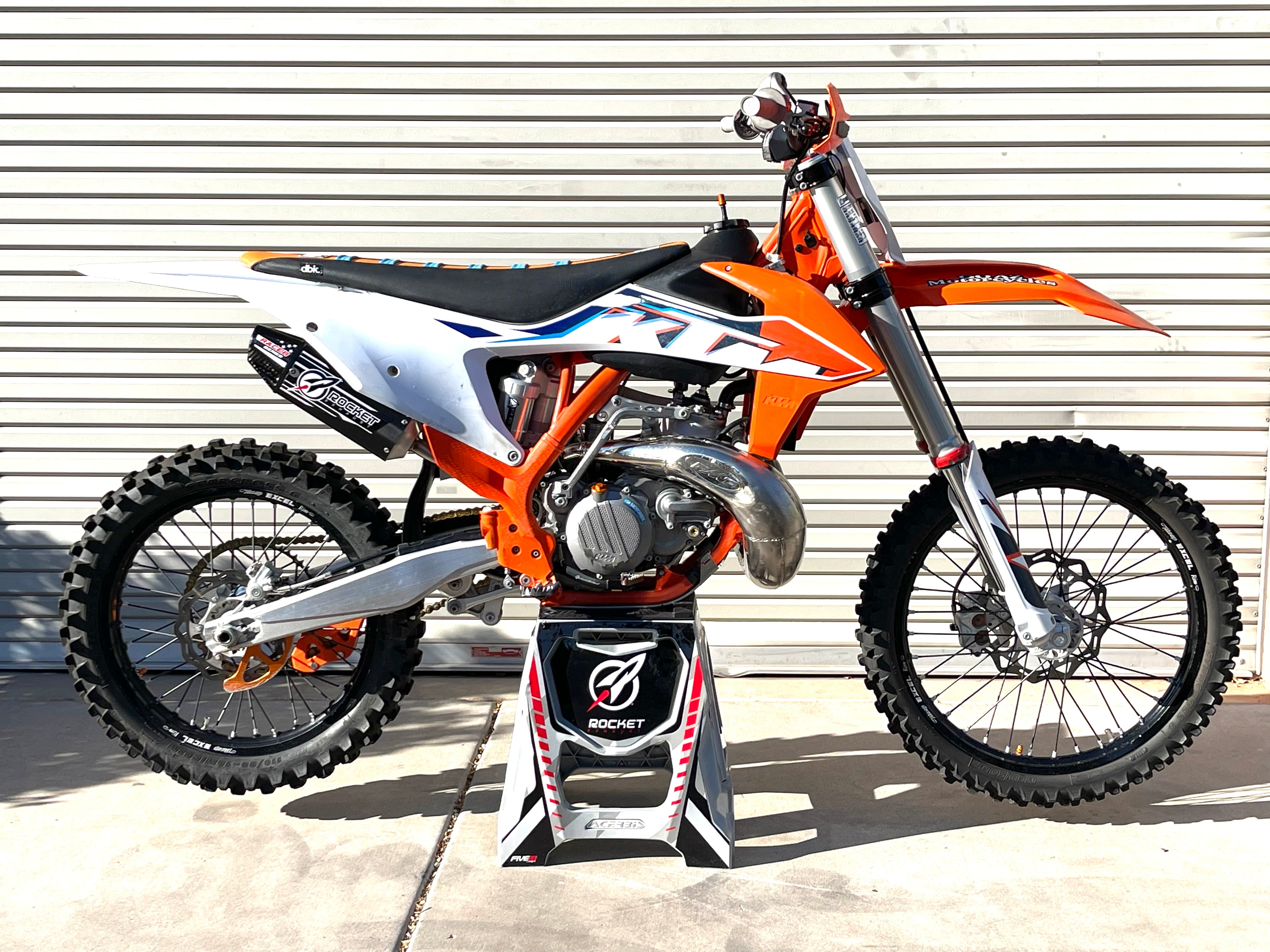 KTM/Husq/GasGas 250-300 TPI Slip-On – Rocket Exhaust